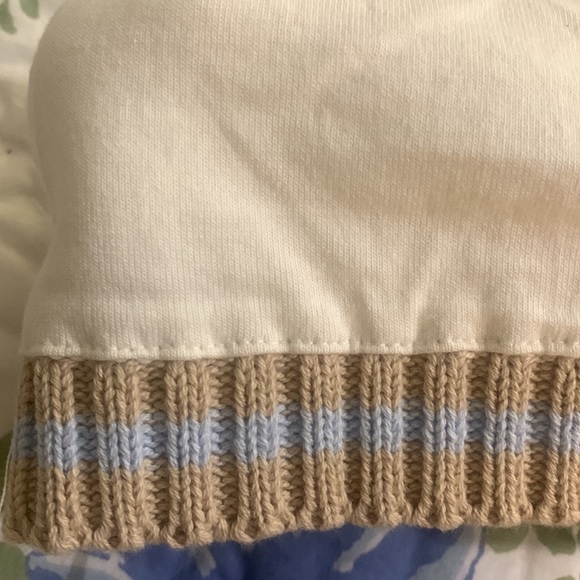 Adorable cotton knit baby bear beanie with hand embroidered face & 3d ears - Picture 7 of 9